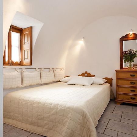 אימרוביגלי Vista Mare Suites מראה חיצוני תמונה
