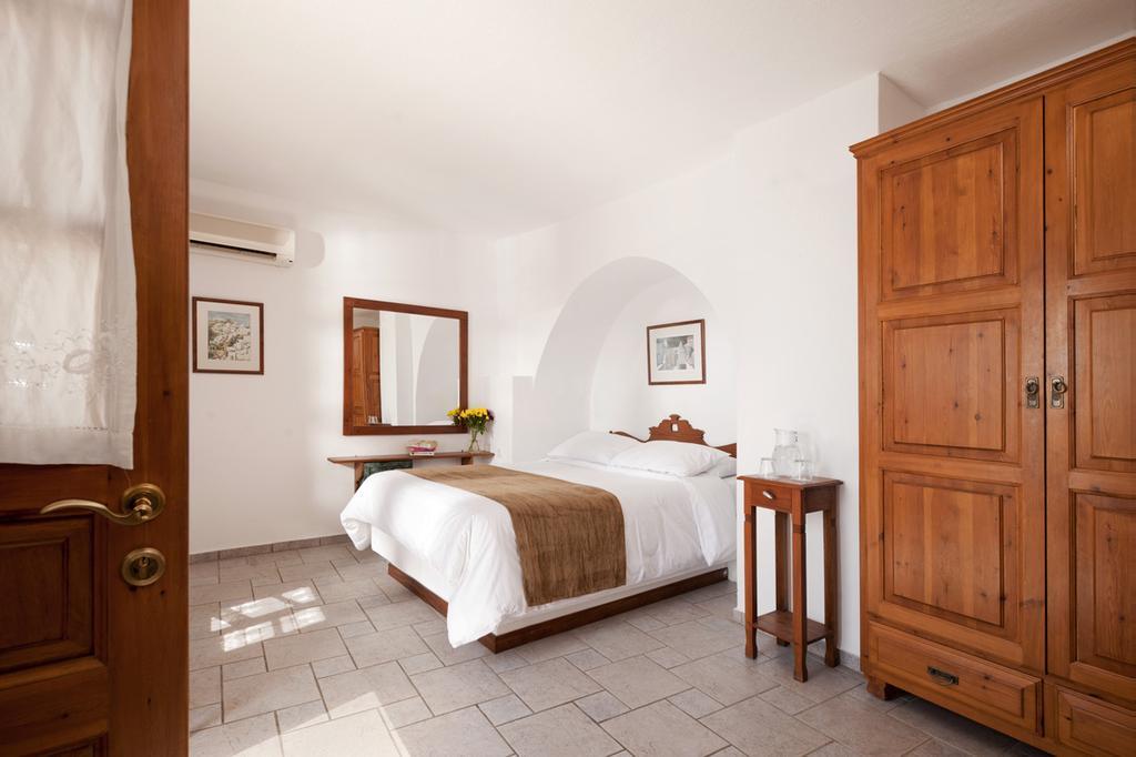 אימרוביגלי Vista Mare Suites מראה חיצוני תמונה