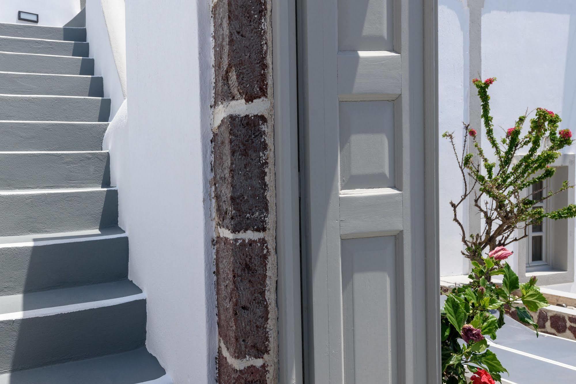 אימרוביגלי Vista Mare Suites מראה חיצוני תמונה