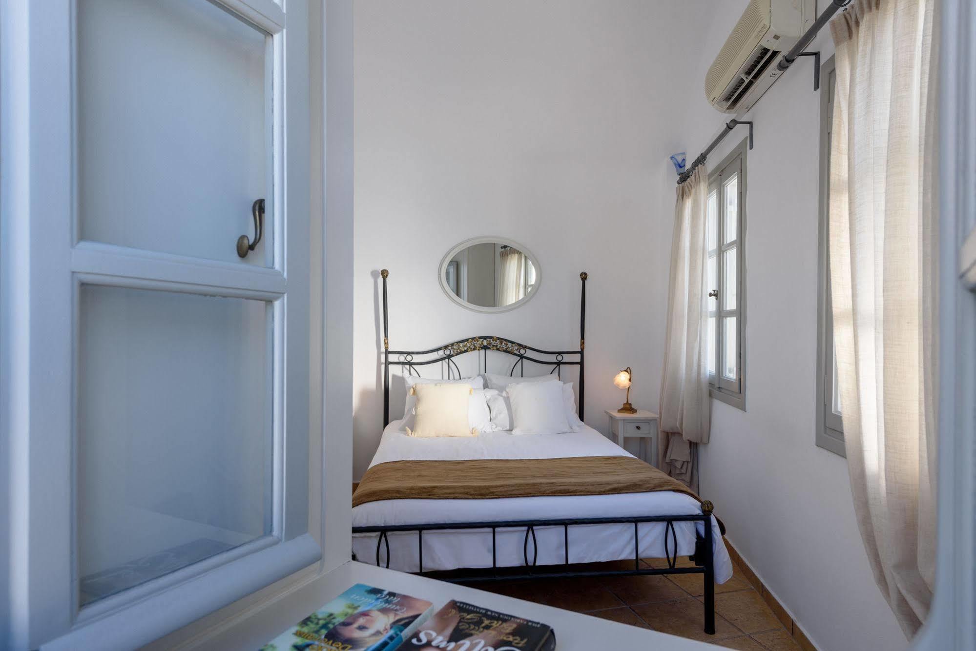 אימרוביגלי Vista Mare Suites מראה חיצוני תמונה